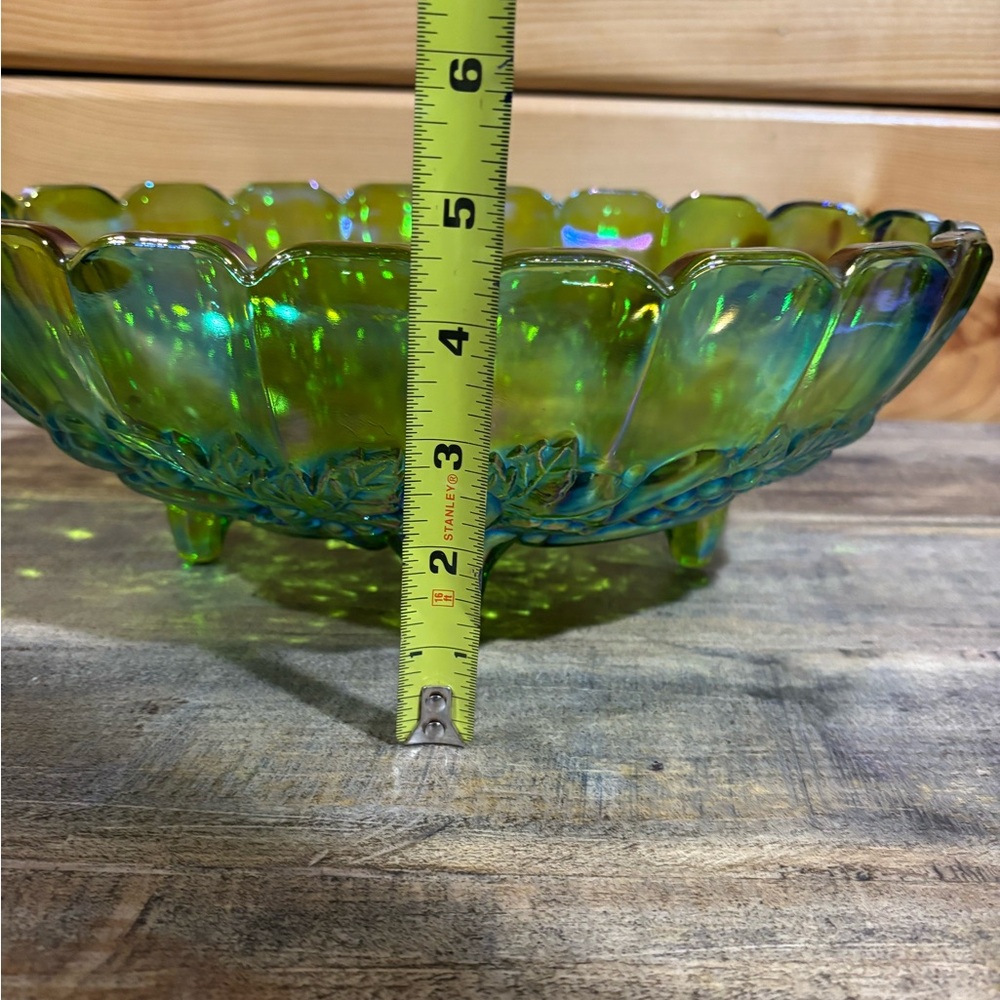 Vintage Indiana Glass Iridescent Green‎ Carnival Glass Bowl - Picture 11 of 12
